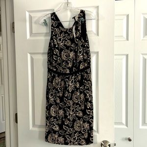 Black and tan sleeveless dress
